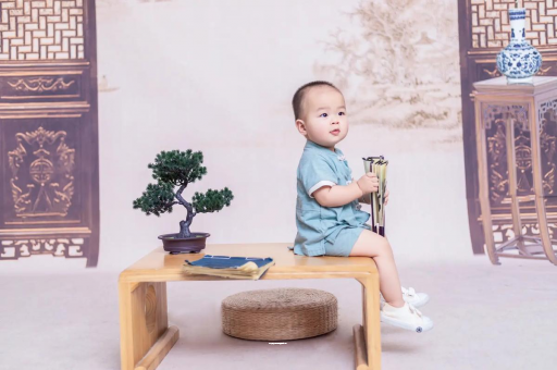 余姚可爱的企鹅宝宝